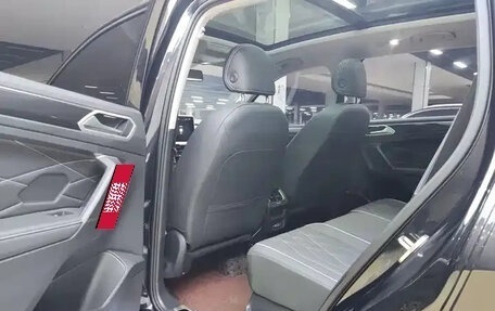 Volkswagen Tiguan II, 2023 год, 2 604 040 рублей, 12 фотография