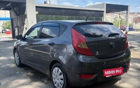 Hyundai Solaris II рестайлинг, 2013 год, 770 000 рублей, 4 фотография