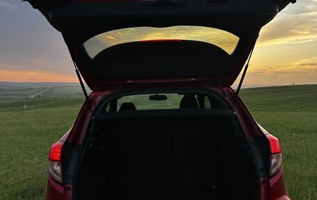Honda Vezel, 2017 год, 1 750 000 рублей, 7 фотография