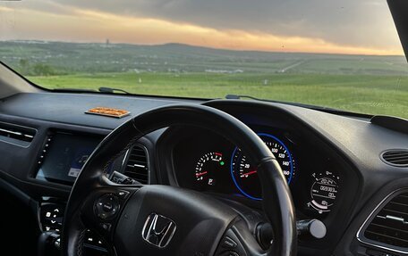 Honda Vezel, 2017 год, 1 750 000 рублей, 13 фотография
