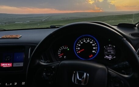 Honda Vezel, 2017 год, 1 750 000 рублей, 14 фотография