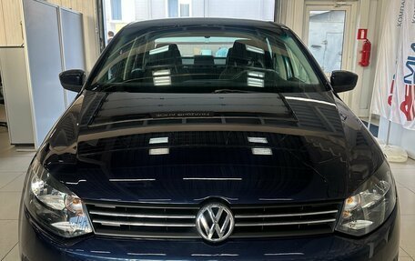 Volkswagen Polo VI (EU Market), 2011 год, 648 000 рублей, 4 фотография
