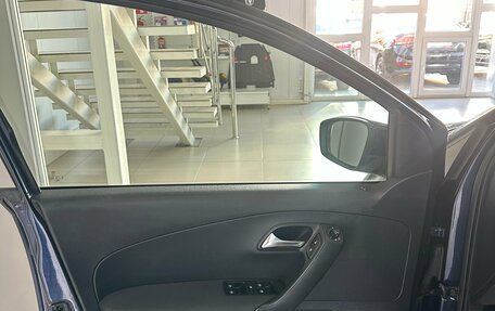 Volkswagen Polo VI (EU Market), 2011 год, 648 000 рублей, 14 фотография
