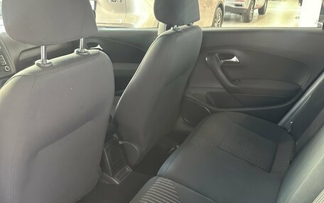 Volkswagen Polo VI (EU Market), 2011 год, 648 000 рублей, 20 фотография