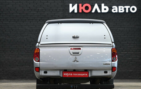Mitsubishi L200 IV рестайлинг, 2013 год, 1 570 000 рублей, 5 фотография
