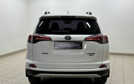 Toyota RAV4, 2016 год, 2 389 000 рублей, 5 фотография