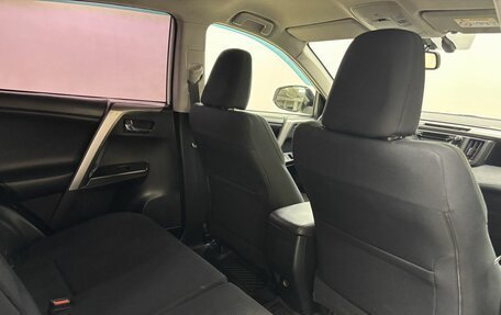 Toyota RAV4, 2016 год, 2 389 000 рублей, 13 фотография