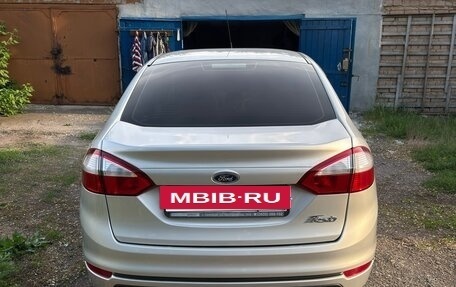 Ford Fiesta, 2016 год, 950 000 рублей, 4 фотография