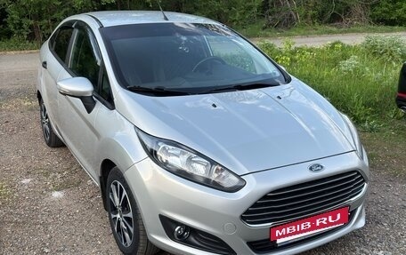 Ford Fiesta, 2016 год, 950 000 рублей, 6 фотография