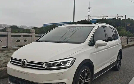 Volkswagen Touran III, 2021 год, 1 487 018 рублей, 1 фотография