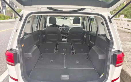 Volkswagen Touran III, 2021 год, 1 487 018 рублей, 11 фотография