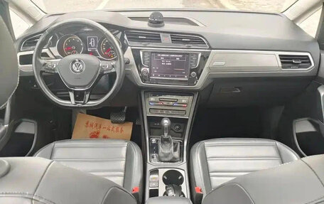 Volkswagen Touran III, 2021 год, 1 487 018 рублей, 9 фотография