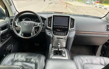 Toyota Land Cruiser 200, 2018 год, 7 200 000 рублей, 12 фотография
