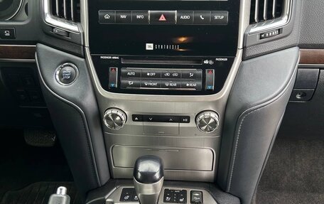 Toyota Land Cruiser 200, 2018 год, 7 200 000 рублей, 19 фотография
