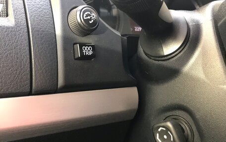 Toyota Land Cruiser Prado 150 рестайлинг 2, 2018 год, 4 575 000 рублей, 13 фотография