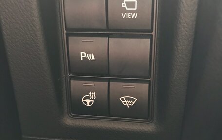 Toyota Land Cruiser Prado 150 рестайлинг 2, 2018 год, 4 575 000 рублей, 15 фотография