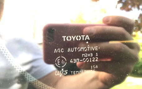 Toyota Land Cruiser Prado 150 рестайлинг 2, 2018 год, 4 575 000 рублей, 18 фотография