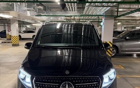 Mercedes-Benz V-Класс, 2024 год, 13 750 000 рублей, 2 фотография
