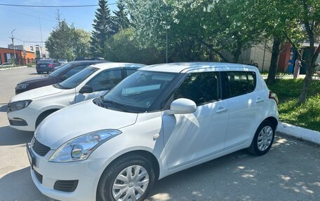Suzuki Swift IV, 2012 год, 930 000 рублей, 3 фотография