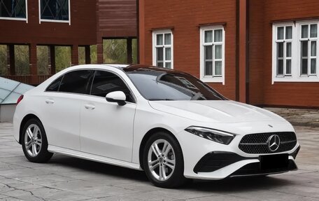 Mercedes-Benz A-Класс, 2023 год, 2 275 009 рублей, 5 фотография