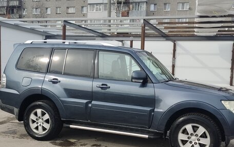 Mitsubishi Pajero IV, 2007 год, 1 050 000 рублей, 3 фотография