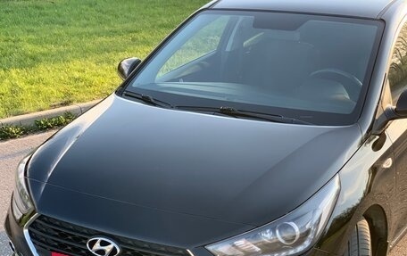 Hyundai Solaris II рестайлинг, 2018 год, 1 400 000 рублей, 12 фотография