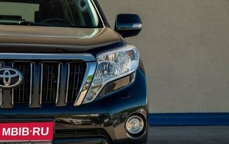 Toyota Land Cruiser Prado 150 рестайлинг 2, 2015 год, 3 250 000 рублей, 4 фотография