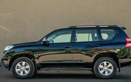 Toyota Land Cruiser Prado 150 рестайлинг 2, 2015 год, 3 250 000 рублей, 5 фотография