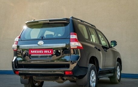 Toyota Land Cruiser Prado 150 рестайлинг 2, 2015 год, 3 250 000 рублей, 8 фотография