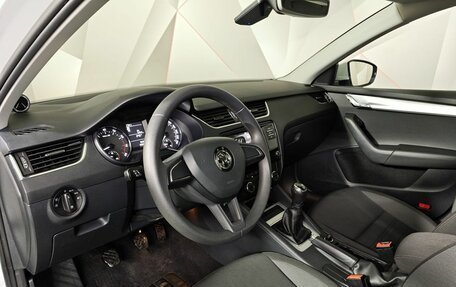 Skoda Octavia, 2017 год, 1 611 000 рублей, 19 фотография