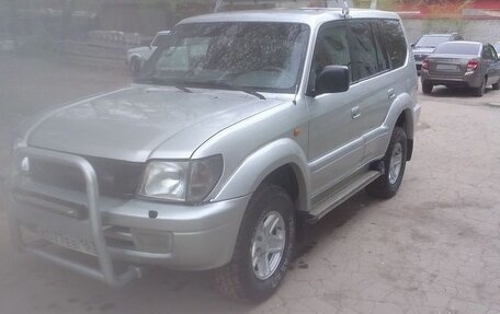 Toyota Land Cruiser Prado 90 рестайлинг, 1996 год, 950 000 рублей, 1 фотография