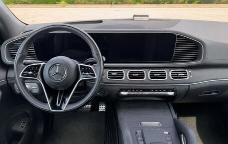 Mercedes-Benz GLS, 2024 год, 16 500 000 рублей, 5 фотография