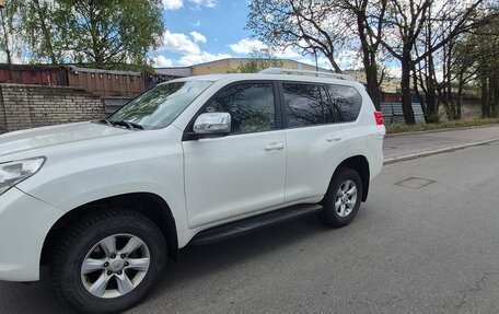Toyota Land Cruiser Prado 150 рестайлинг 2, 2012 год, 2 399 999 рублей, 8 фотография