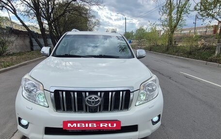 Toyota Land Cruiser Prado 150 рестайлинг 2, 2012 год, 2 399 999 рублей, 2 фотография