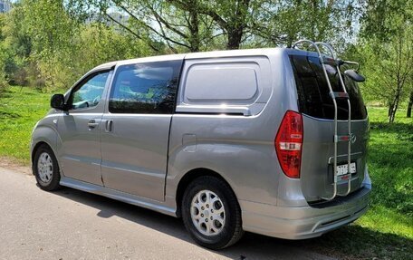 Hyundai Grand Starex Grand Starex I рестайлинг 2, 2011 год, 1 020 000 рублей, 6 фотография