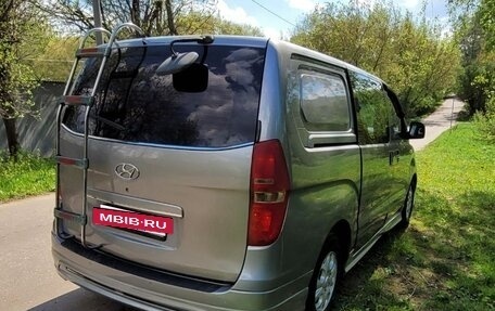 Hyundai Grand Starex Grand Starex I рестайлинг 2, 2011 год, 1 020 000 рублей, 4 фотография