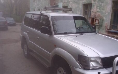 Toyota Land Cruiser Prado 90 рестайлинг, 1996 год, 950 000 рублей, 3 фотография