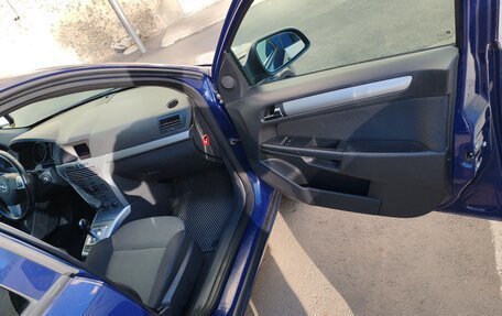 Opel Astra H, 2011 год, 440 000 рублей, 28 фотография