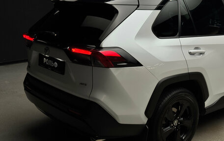 Toyota RAV4, 2021 год, 3 450 000 рублей, 9 фотография
