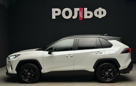 Toyota RAV4, 2021 год, 3 450 000 рублей, 6 фотография