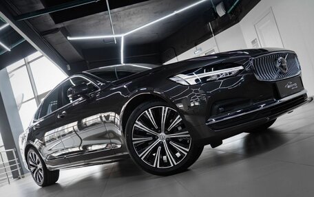 Volvo S90 II рестайлинг, 2024 год, 5 800 000 рублей, 7 фотография