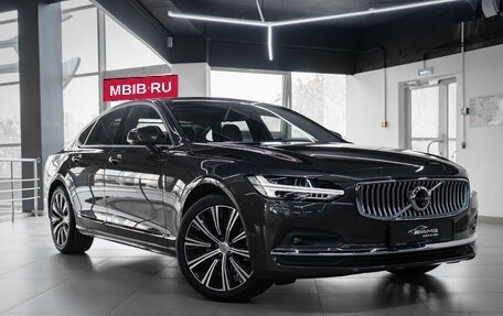 Volvo S90 II рестайлинг, 2024 год, 5 800 000 рублей, 3 фотография
