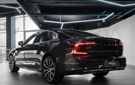 Volvo S90 II рестайлинг, 2024 год, 5 800 000 рублей, 13 фотография