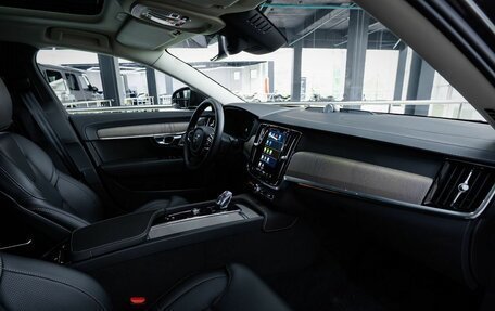 Volvo S90 II рестайлинг, 2024 год, 5 800 000 рублей, 23 фотография