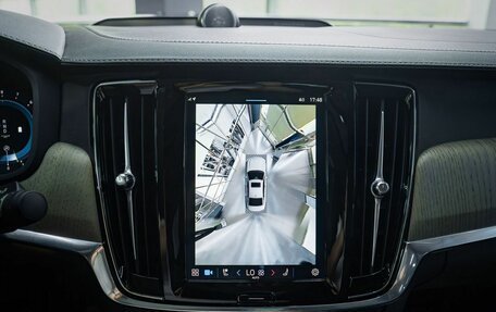 Volvo S90 II рестайлинг, 2024 год, 5 800 000 рублей, 29 фотография
