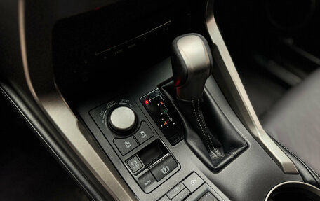 Lexus NX I, 2015 год, 2 500 000 рублей, 17 фотография