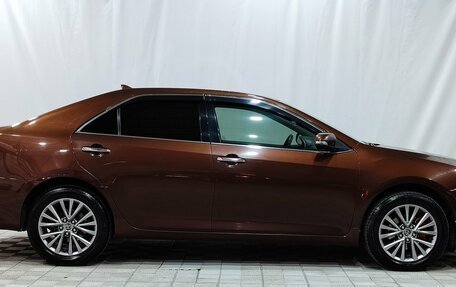 Toyota Camry, 2017 год, 2 450 000 рублей, 4 фотография