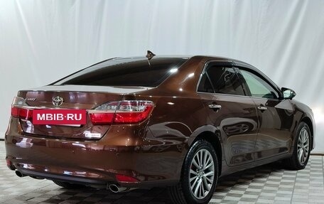 Toyota Camry, 2017 год, 2 450 000 рублей, 5 фотография