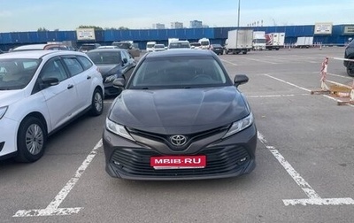 Toyota Camry, 2019 год, 2 350 000 рублей, 1 фотография