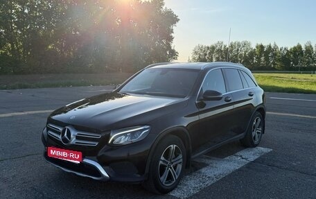 Mercedes-Benz GLC, 2018 год, 3 100 000 рублей, 1 фотография